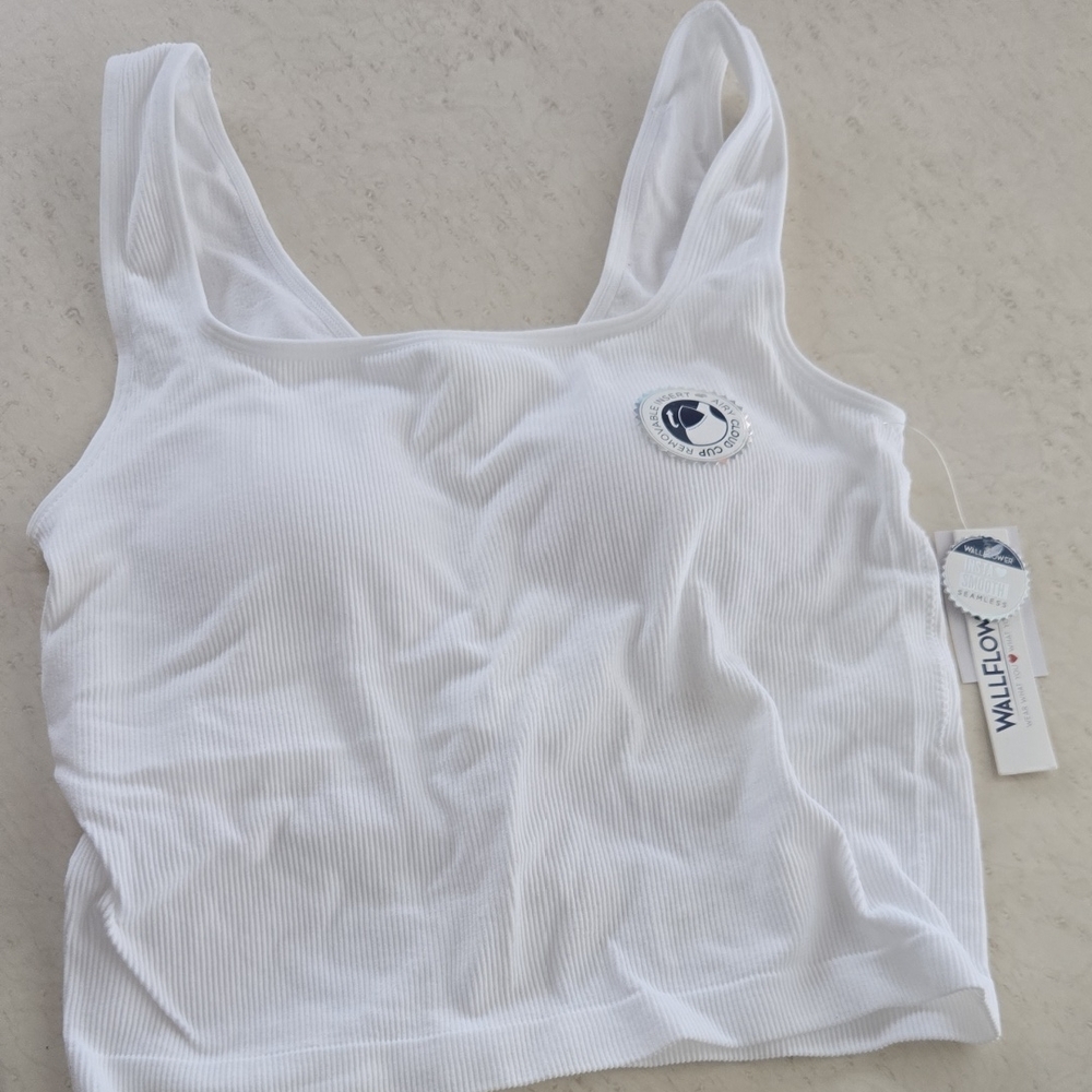 White Ribbed Tank Top Women/Jr's Large Wallflower